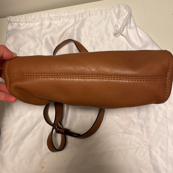 Michael Kors Crossbody - Picture 4 of 4